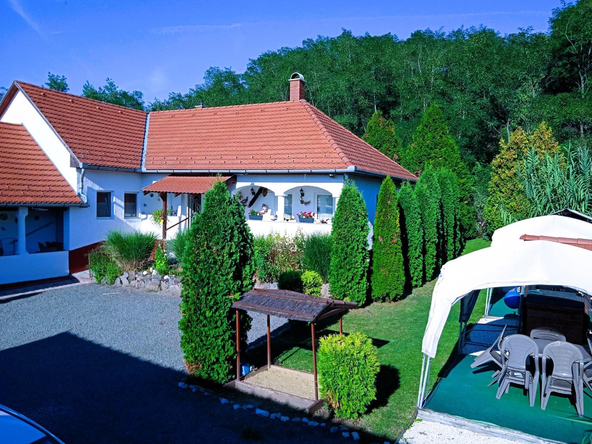 Harmony Vendeghaz Egerszalok Apartment Екстериор снимка
