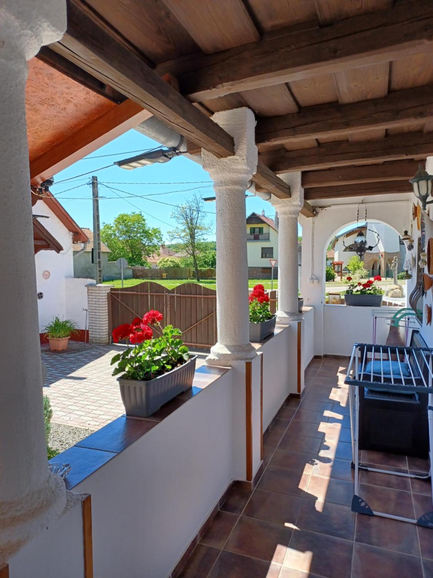 Harmony Vendeghaz Egerszalok Apartment Екстериор снимка