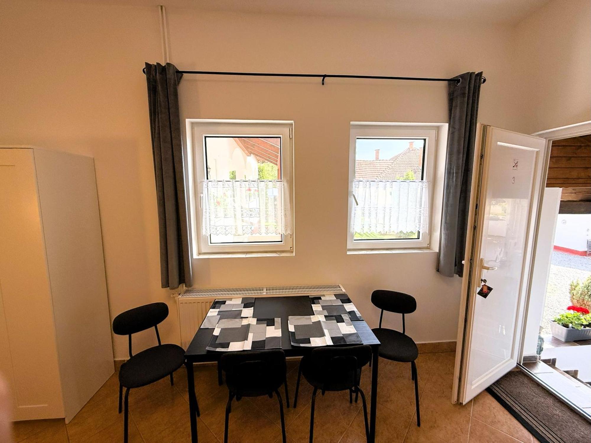 Harmony Vendeghaz Egerszalok Apartment Екстериор снимка